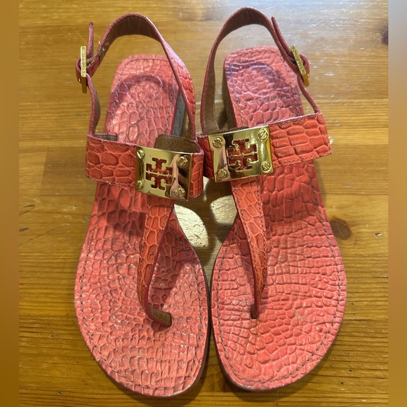 Tory Burch Pink and Brown Croc-Embossed sándals - Picture 1 of 12